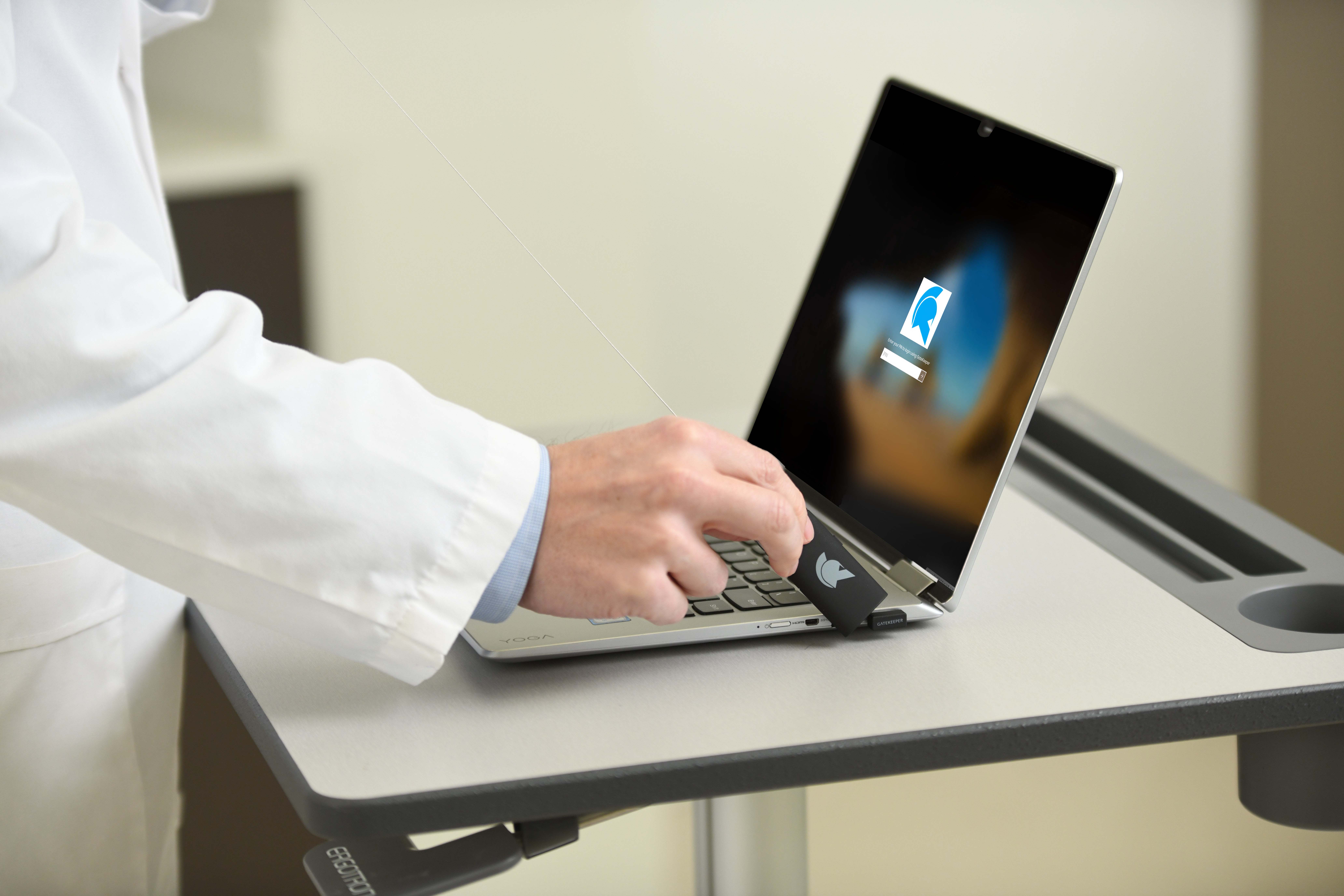 95323_Adding_Graphics_to_a_Blank_Computer_Monitor_Touch-to-login_1.jpg
